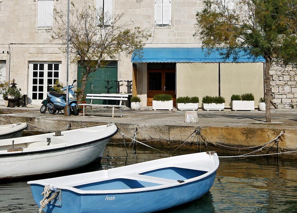 Apartment Zara 2 With Boat Place Міміце Екстер'єр фото